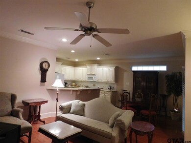 5819 5819 Cross Creek Cir, Tyler, TX 75703 - photo 2