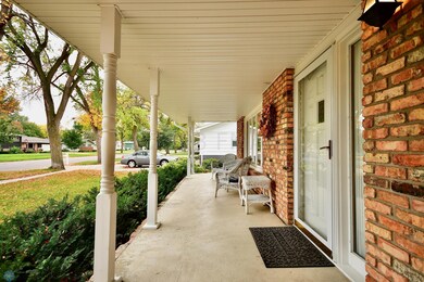 3302 Elm St N, Fargo, ND 58102 - photo 3