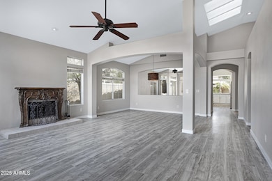 115 W El Freda Rd-5
