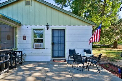 10159 Salmon Creek Rd, Redding, CA 96003 - photo 3