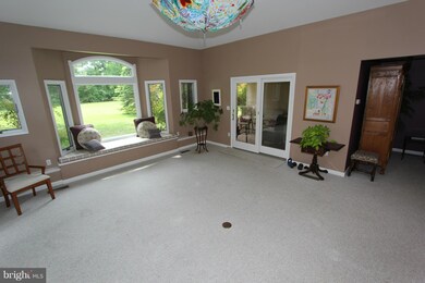 7925 Edgewood Farm Rd, Frederick, MD 21702 - photo 6