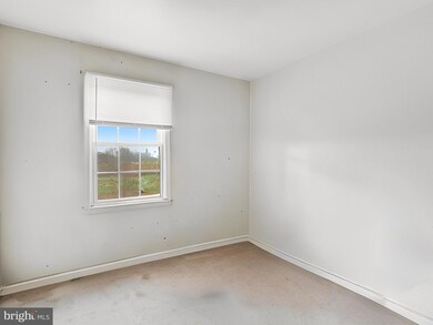 9426 Abingdon Ct, Manassas, VA 20109 - photo 7