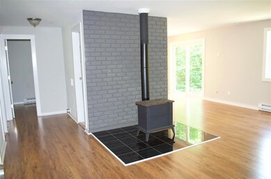 3 Splatter Foot Close, Wilmington, VT 05363 - photo 4