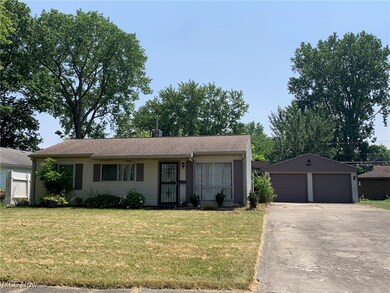 2922 Eastlawn St, Lorain, OH 44052 - photo 2