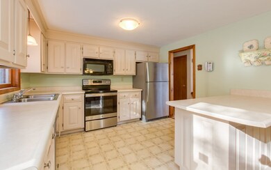 6 Antrim St, Nashua, NH 03063 - photo 7