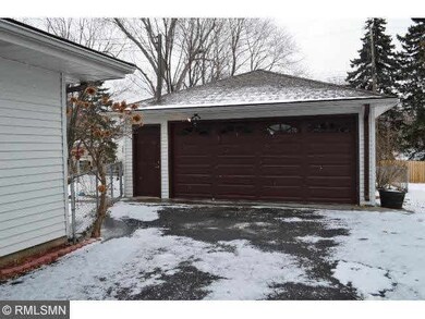 9113 Fremont Ave S, Bloomington, MN 55420 - photo 3