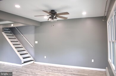 426 W 6th St, Palmyra, NJ 08065 - photo 4