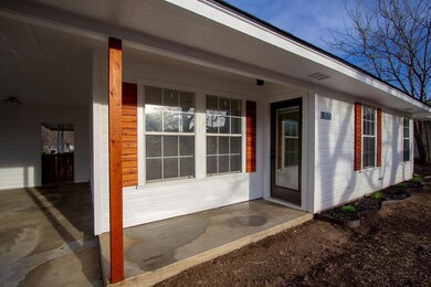 305 Houston St, Pottsboro, TX 75076 - photo 3