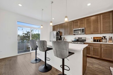 1037 Wren Rd, Des Plaines, IL 60018 - photo 7