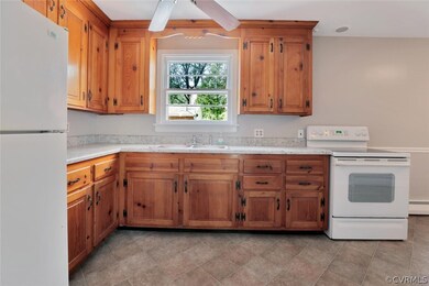 9808 Gardenia Dr, Henrico, VA 23228 - photo 6