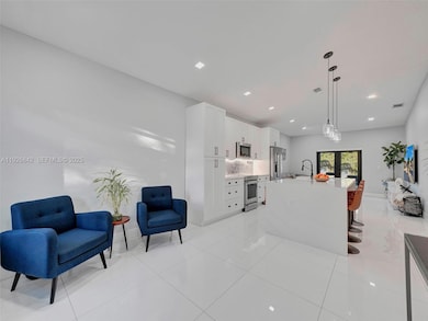 19901 NW 77th Ct, Hialeah, FL 33015 - photo 7