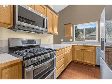 1922 Neva Ct, Cottage Grove, OR 97424 - photo 2