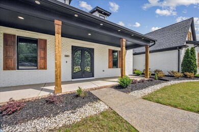 HUGE Farmhouse porch