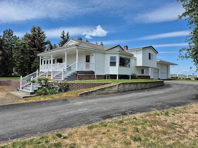 802 Foster Ave, Cottonwood, ID 83522 - photo 4