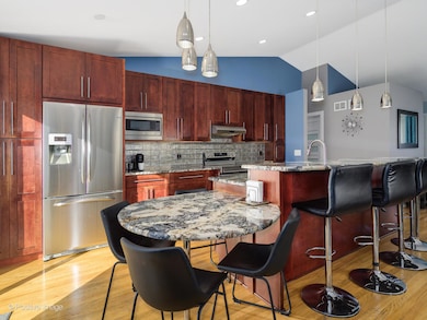 2008 Clematis Dr, Algonquin, IL 60102 - photo 6