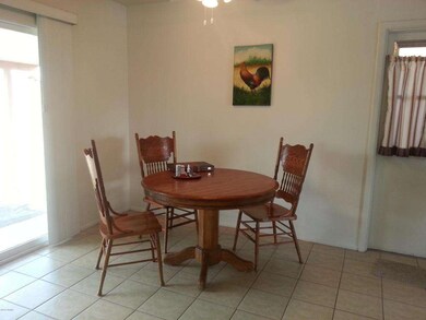 eat in kitchen