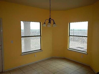 825 Desert Moon Dr, El Paso, TX 79928 - photo 7