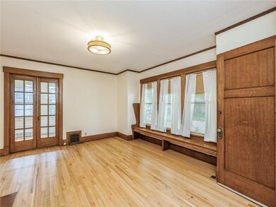 1095 45th St, Des Moines, IA 50311 - photo 5