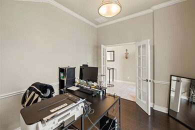 with French doors to close it and work in silence