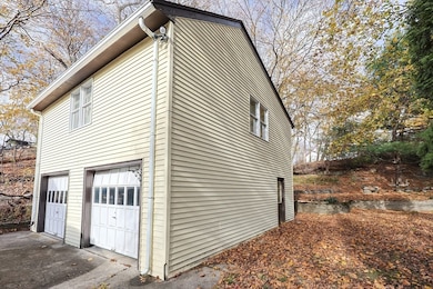 8 Walnut St, Stoneham, MA 02180 - photo 3