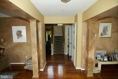 9806 Snowden Rd, Laurel, MD 20708 - photo 3