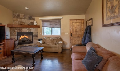 619 Snake River Dr, Alpine, WY 83128 - photo 6