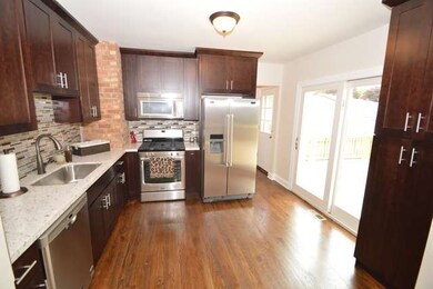 9847 Drury Ln, Westchester, IL 60154 - photo 2