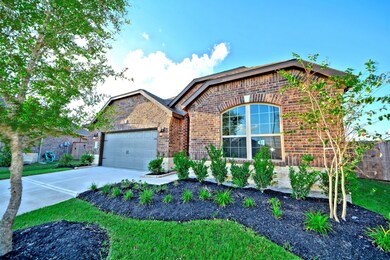 The Alamosa Plan-D.R.
Horton/Freedom Homes is a One
Story Ranch Style Home, 2 1/2 Car
Garage with Garage Door Openers,
Covered Rear Patio! Lush
Landscaping & Full Sprinkler
System and the HOA IS
RESPONSIBLE FOR MAINTAINING
FRONT YARD! Other energy
features with Huge Savings
include:HERS Energy Rated,
Rinnai® tank-less gas water
heater, 16 SEER HVAC,Tech
Shield® radiant barrier roof just to
name a few!