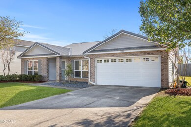 918 Wildwood Ln, Biloxi, MS 39532 - photo 2