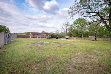 6614 Homestead Rd, Houston, TX 77028 - photo 3