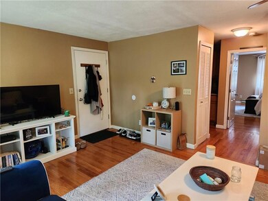 Riverview Condominiums unit 15, Lincoln, RI 02865 - photo 3