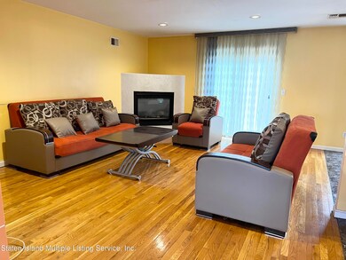 15 Daniella Ct, Staten Island, NY 10314 - photo 3