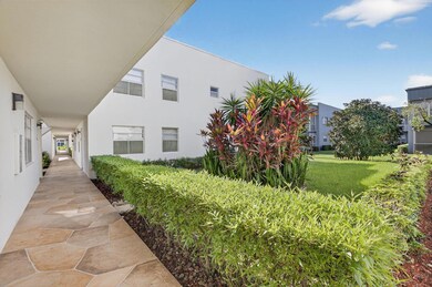 538 Normandy L unit 5380, Delray Beach, FL 33484 - photo 6