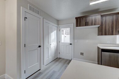 1108 N 1300 W unit 10, Saint George, UT 84770 - photo 7