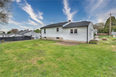 27 Vincenzo Dr, West Warwick, RI 02893 - photo 4