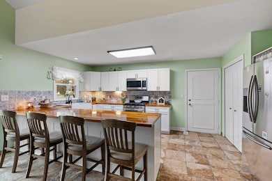 3806 Brenton Dr, Joliet, IL 60431 - photo 4