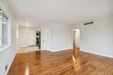 2067 Monroe Ln, Gary, IN 46407 - photo 4