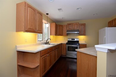 18 Rip van Ln, Saratoga Springs, NY 12866 - photo 7