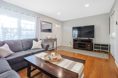 98 Mechanic St unit D, Foxboro, MA 02035 - photo 3