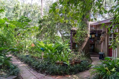 250 W West Lake Dr, Hawthorne, FL 32640 - photo 5