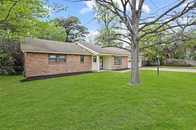 Welcome to Sherwood Forest right near all the tollways