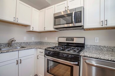 28-30 Cooper St unit 2, Boston, MA 02113 - photo 3