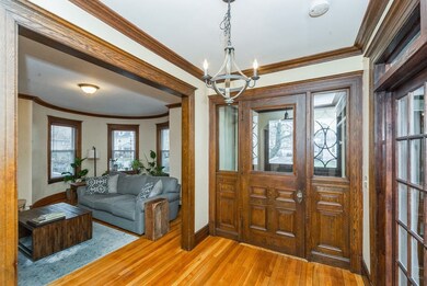 755 Pleasant St unit 1, Worcester, MA 01602 - photo 2