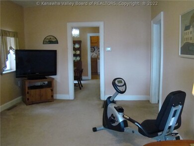 450 19th St, Dunbar, WV 25064 - photo 4