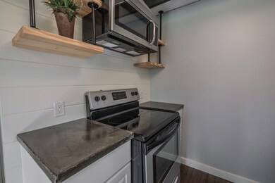 601 Ridgeway Ave Columbia MO-print-008-1