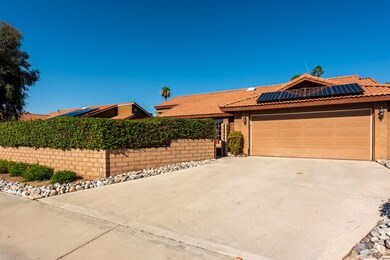 34237 Suncrest Dr, Cathedral City, CA 92234 - photo 4