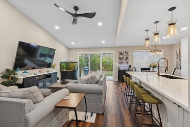 3130 Eugene Ln, Aurora, IL 60504 - photo 4