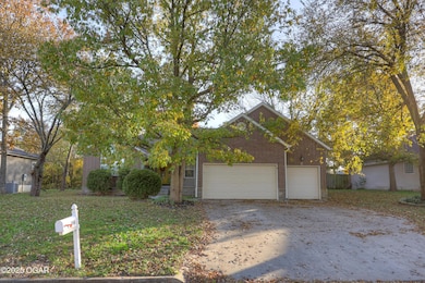 1068 Alexsandra Cir, Oronogo, MO 64855 - photo 3