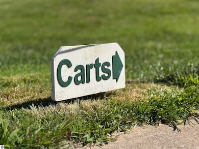 4867 Prestwick Ct unit 62, Williamsburg, MI 49690 - photo 3