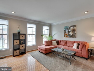 42915 Overly Square, Chantilly, VA 20152 - photo 3